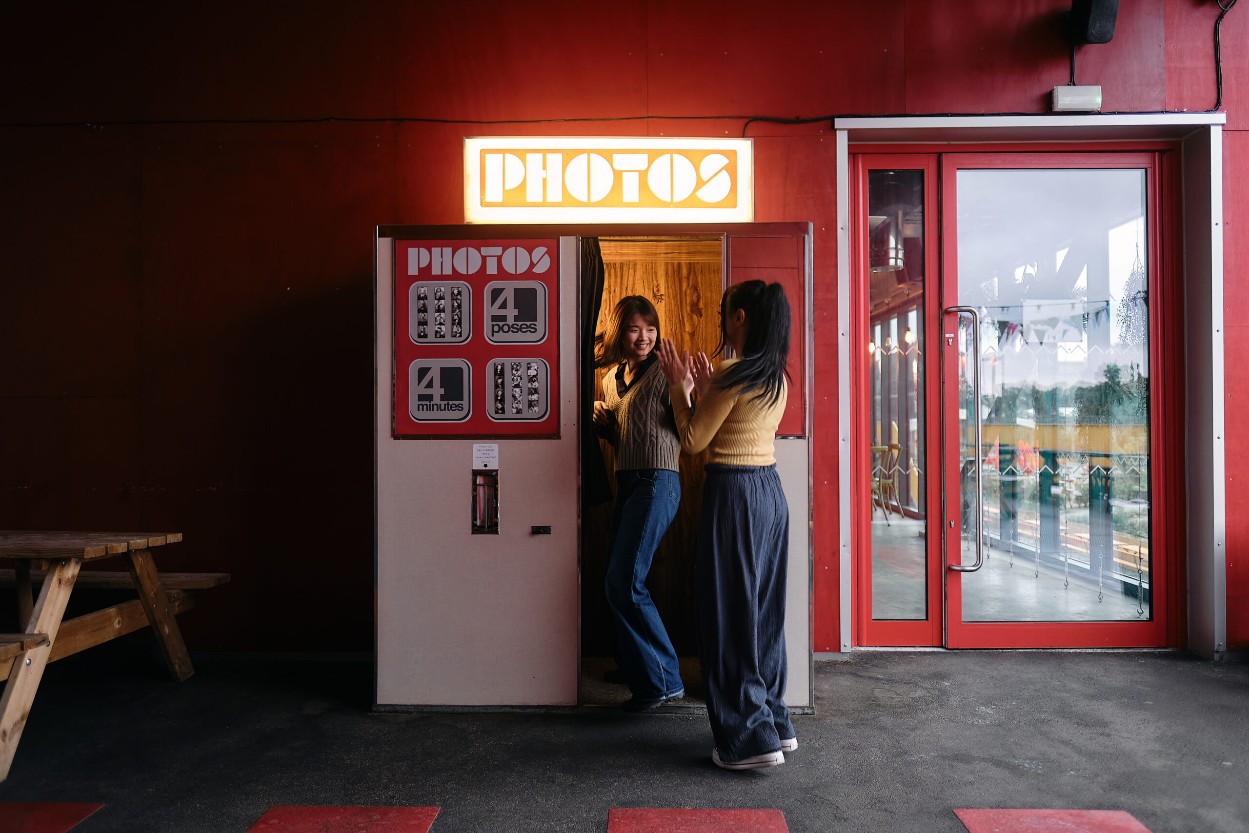 How to Start a Successful Photo Booth Business? : 6 Steps