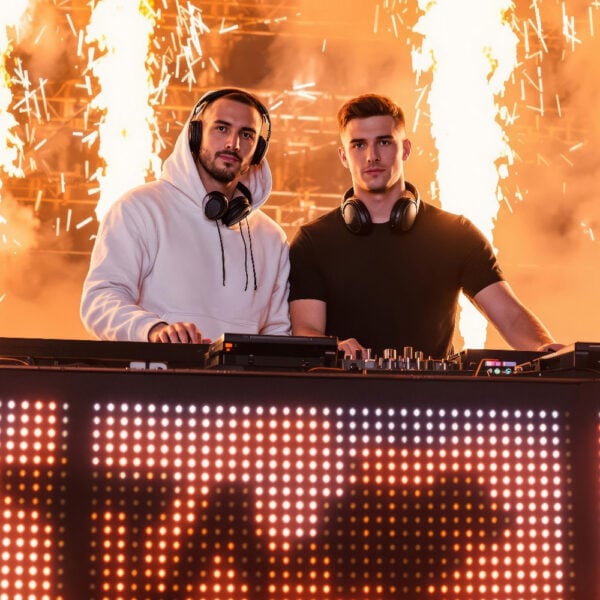 exemple.jpeg AI DJ Photo Booth Collection Face Swap